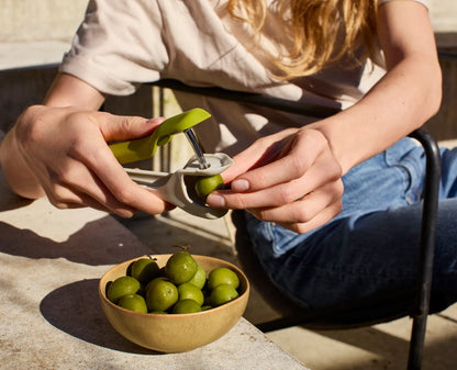 2-in-1 Pitter & Huller Tool